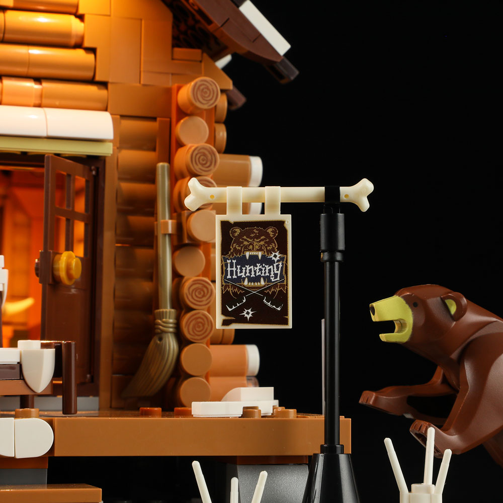FUNWHOLE - Hunting Cabin 2036PCS - Building Block Toy- USA(Ship to USA)