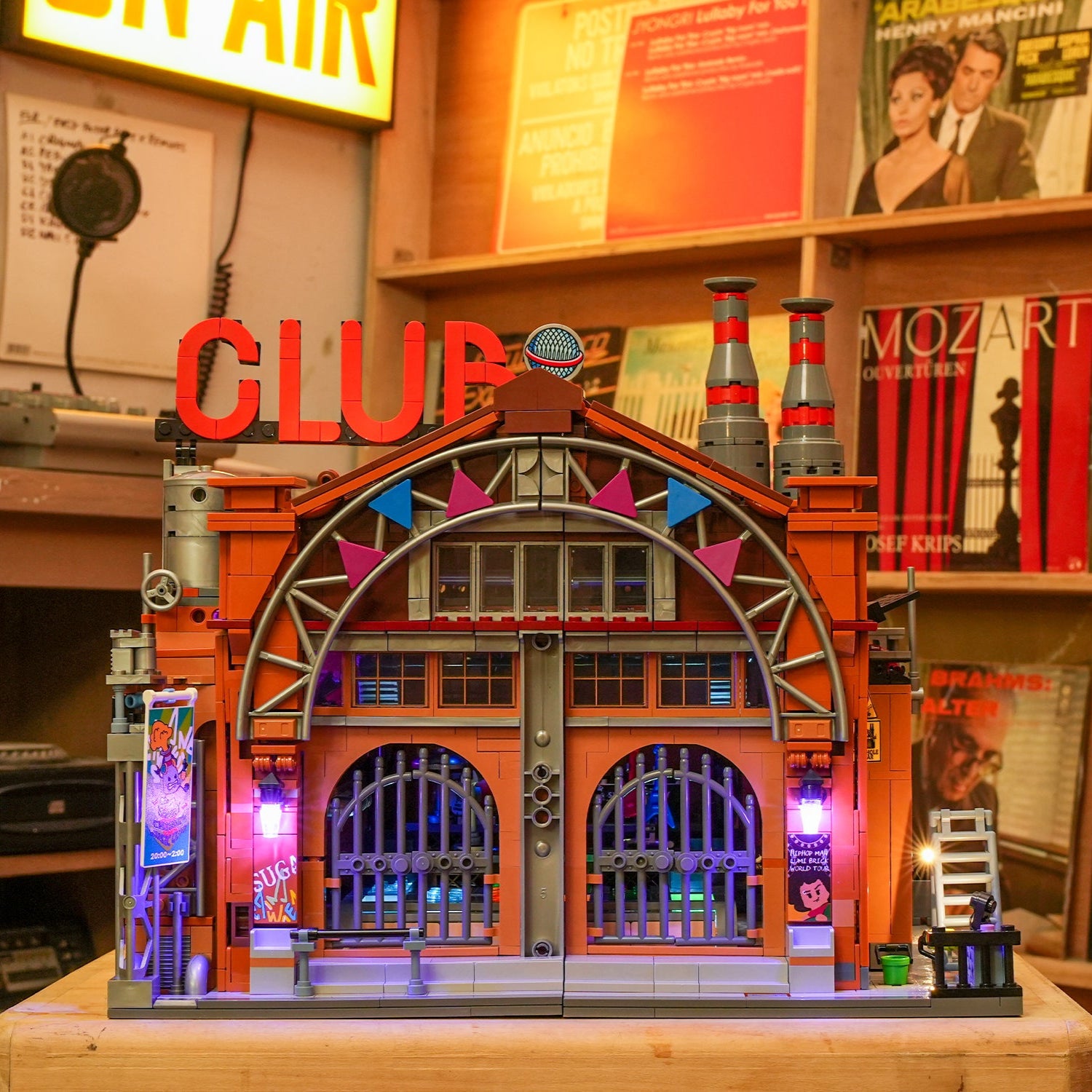 Lumibricks Factory House of Music F9068 – LED Industrial Music