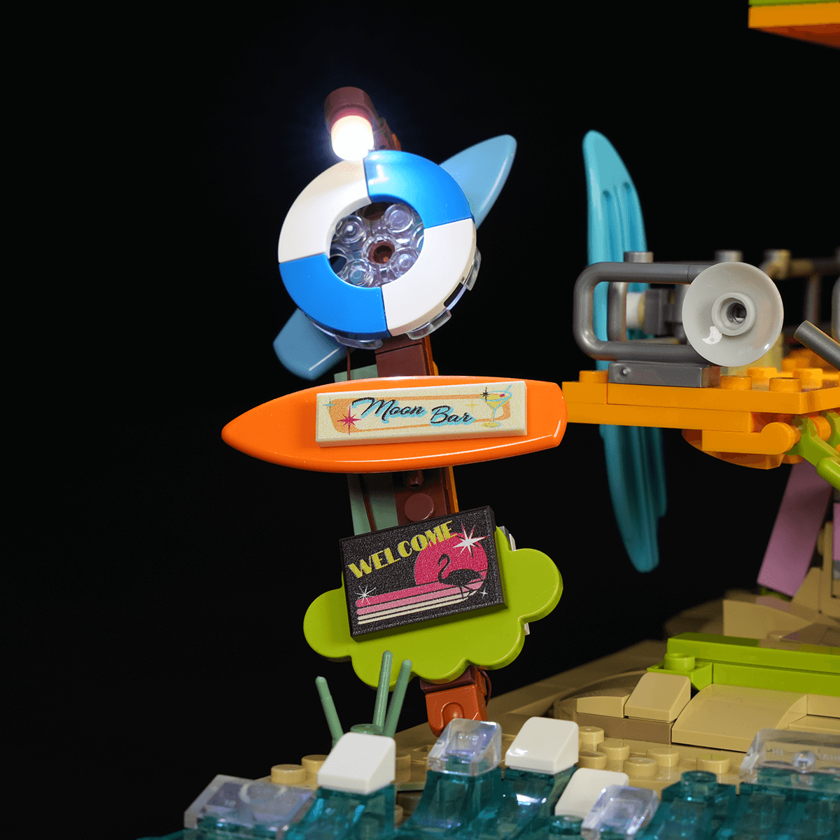 LUMIBRICKS Beach Lifeguard Tower | Miami 2-in-1 Coastal Set – Lumibricks