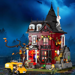 Lumibricks Midnight Haunted Mansion L9092 – LED Gothic Horror Building Set